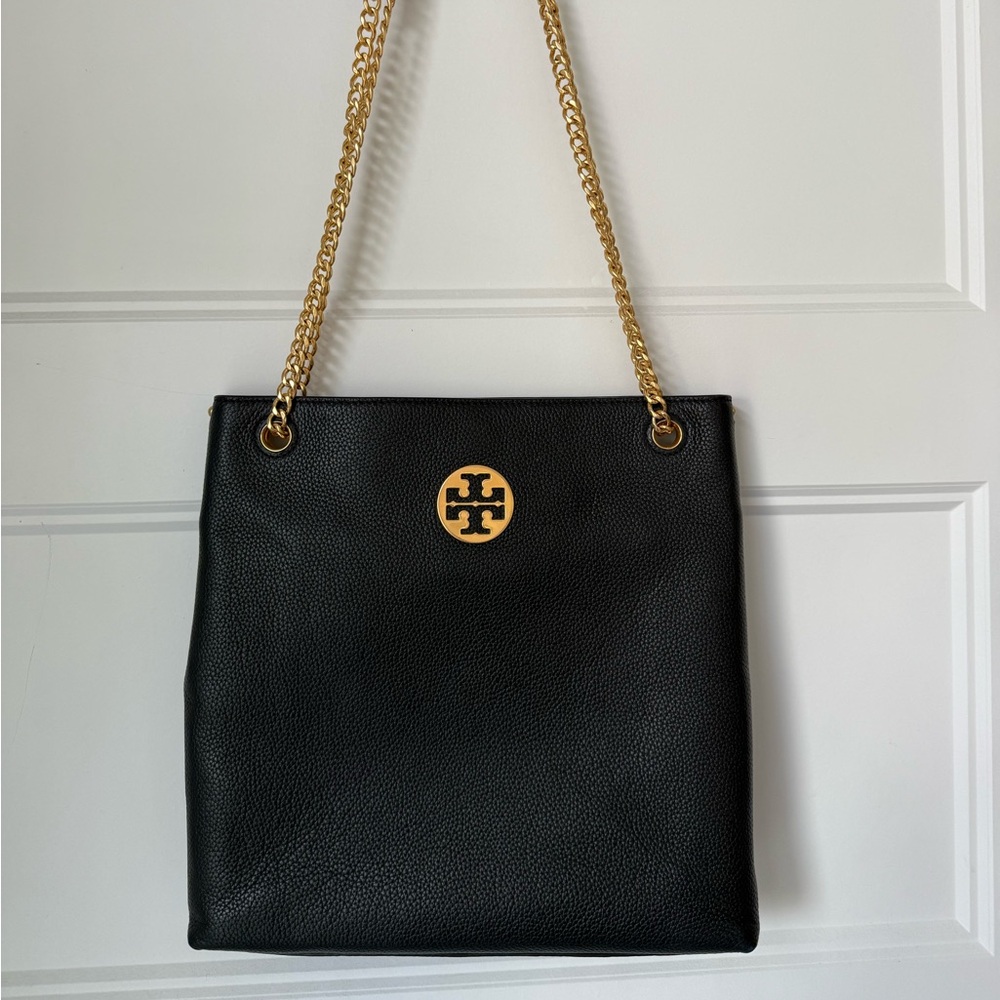 NWOT Authentic TORY BURCH CARSON SWINGPACK CROSSBODY BAG Leather BLACK